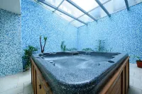 Kap House Family Hotel - Hot Tub