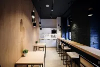 인박스 캡슐 호텔 섬머 가든 주변 호텔