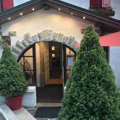 Hôtel Coeur des Neiges Hotel Exterior
