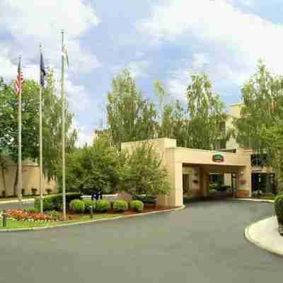 Courtyard Nashua Hotel Exterior