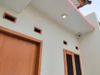 Sleep House Cirebon Homestay Hotels in Harjamukti