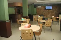 Wisma Sugri فنادق في Pandeglang