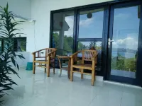 CF Komodo Hotel - View biển