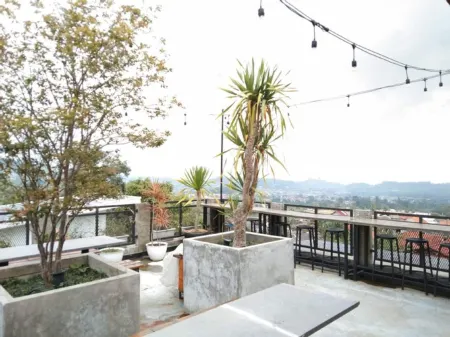 Villa de Pabrik Lembang Отели рядом с достопримечательностью «Orchid Forest Cikole»