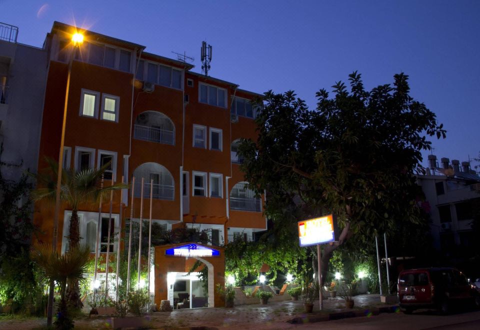 hotel overview picture