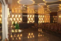 Hotel Empire Hôtels à : Valsad