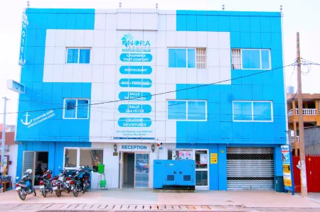 Nora Hotel Отели рядом с достопримечательностью «Fidjrosse Beach»