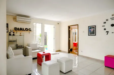 Pondok Malabar Mitra RedDoorz Отели рядом с достопримечательностью «Музей текстиля»