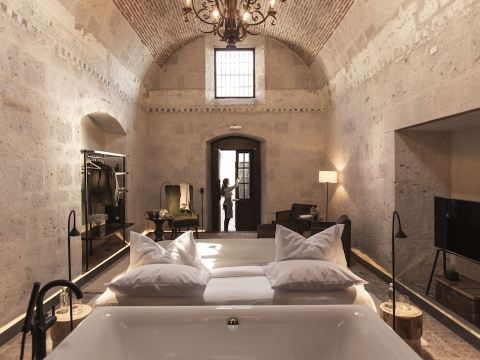 Cirqa - Relais & Châteaux
