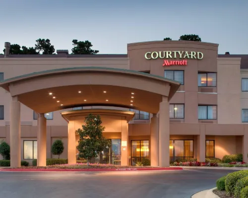 Courtyard Texarkana Hotels in Texarkana