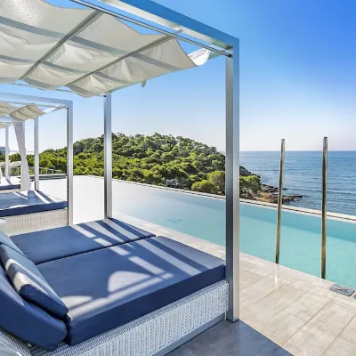 Catalonia Royal Ses Estaques-Adults Only Hotel berhampiran Pelabuhan Santa Eulalia