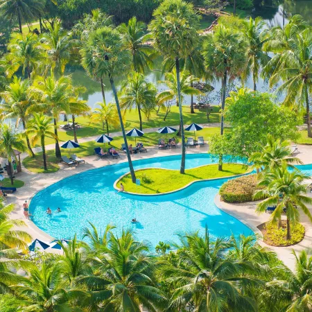 Pullman Phuket Karon Beach Resort