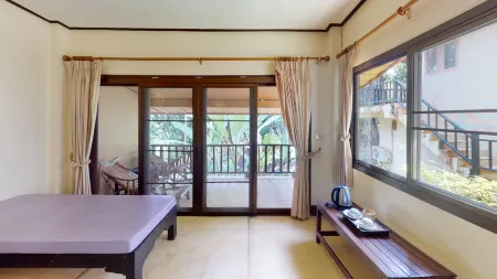 Baanwangnamkeaw Lodge Отели рядом с достопримечательностью «Wat Khao Phaeng Ma»