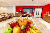 Atobá Praia Hotel - Bãi đậu xe