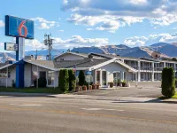 Motel 6 Wenatchee, WA Hotele w: Wenatchee