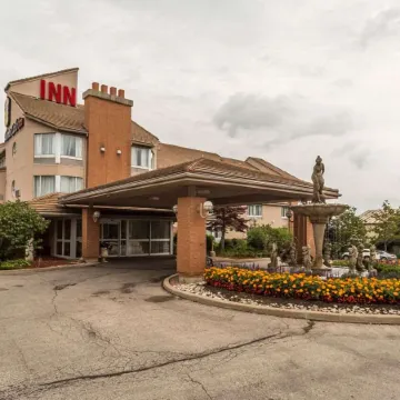 Monte Carlo Inn Oakville Suites