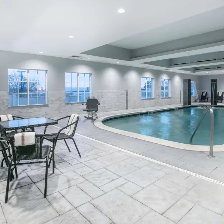 La Quinta Inn & Suites by Wyndham DFW Airport West - Euless