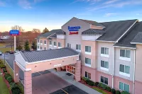 Fairfield Inn & Suites Edison-South Plainfield فنادق في South Plainfield