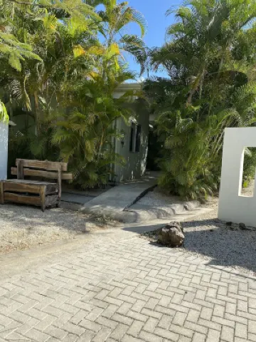 太平洋岸邊小屋