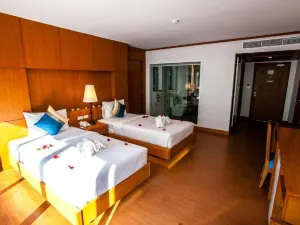 Phi Phi Harbour View Hotel