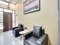 Boarding House Gresik Syariah Hotel a Kebomas