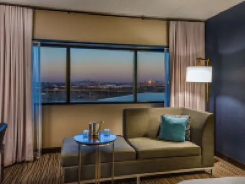 DoubleTree by Hilton Hotel Newark Airport Hotels in Newark