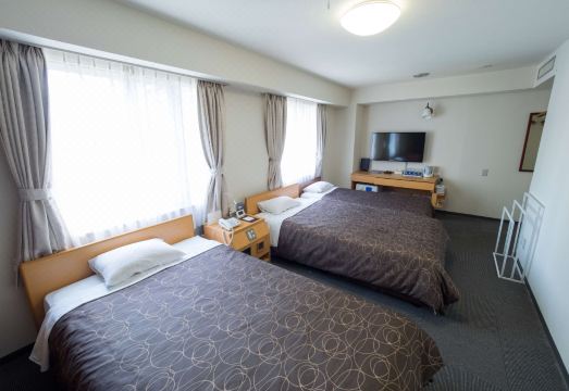 5. 호텔 신 오사카..