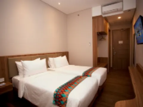 W Three Style Hotel Makassar Hotel di Rappocini