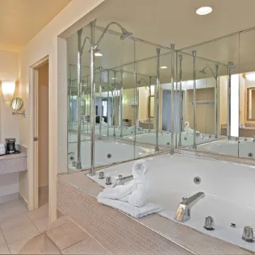 Best Western Plus Hotel Conference Center