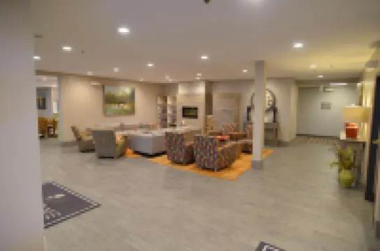 Country Inn & Suites by Radisson, Duluth North, MN