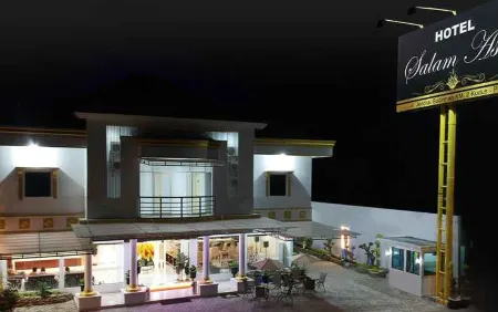 Salam Asri Hotel Отели в г. Dawe