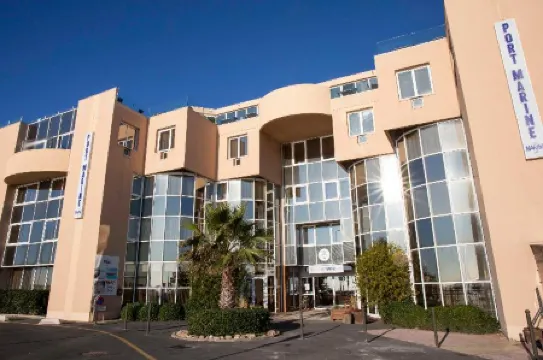 Hotel Port Marine