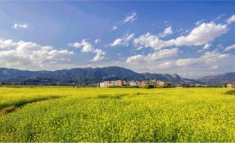 Yuyuan Jiaju Holiday Villa