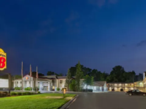 Super 8 by Wyndham Marysville/Port Huron Area Hotels in Marysville