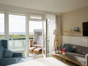 Wyn. Strandhotel Sylt