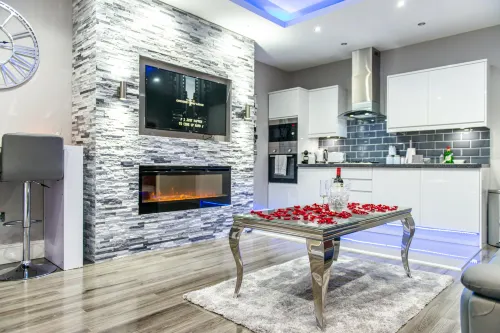 Velmora Suites Bradford - 5-Star
