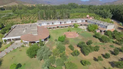 Hotel Domu Incantada Hotel dekat Torre Dei Dieci Cavalli