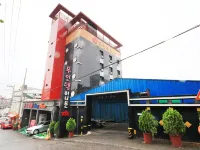 Gwangju Sangmu Honeymoon Hotels near 5·18 Memorial Park