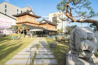 JB Tourist Hotel