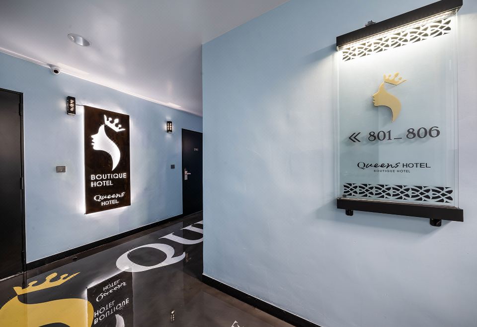 퀸스호텔 객실 내부 사진