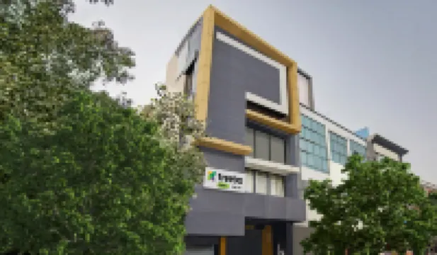 Treebo Prime Elight Hoteles cerca de Tomb of Adham Khan