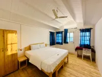 Cocos Beach Resort Hotels in Pololem