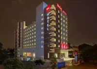 Ibis Kochi City Centre Hotels near Indira Priyadarshini Park