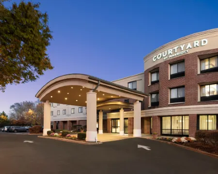 コートヤード ウォール アット マンモス ショアーズ コーポレート パーク ウォール・タウンシップのホテル