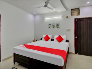 OYO Flagship 810843 Hotel Comfort Rooms