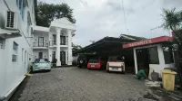 Premier Guesthouse - parking