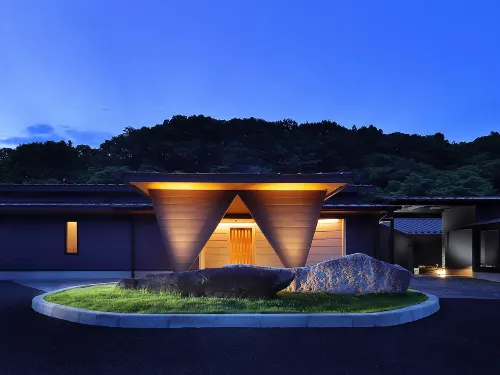 Open-Air Baths in All Rooms. Independent Cottages - Kanon