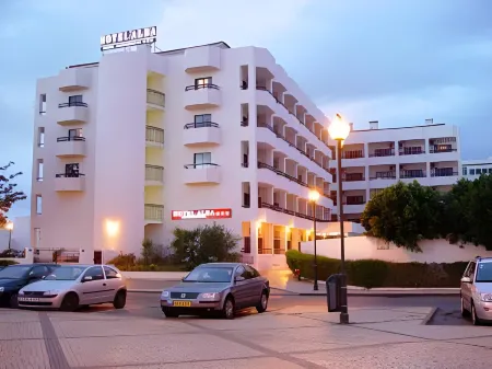 Hotel Alba Отели в г. Monte Gordo