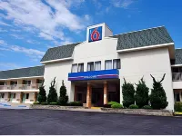 Motel 6 Niantic, CT - New London