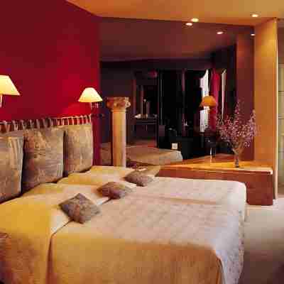 Grand Hôtel du Lion D'Or Rooms